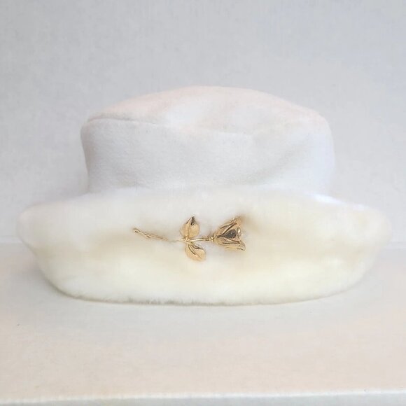 Vintage Reflections faux Ivory Fur Short Brim Quilting Hat Retro WOMEN Rose Pin - Picture 1 of 16